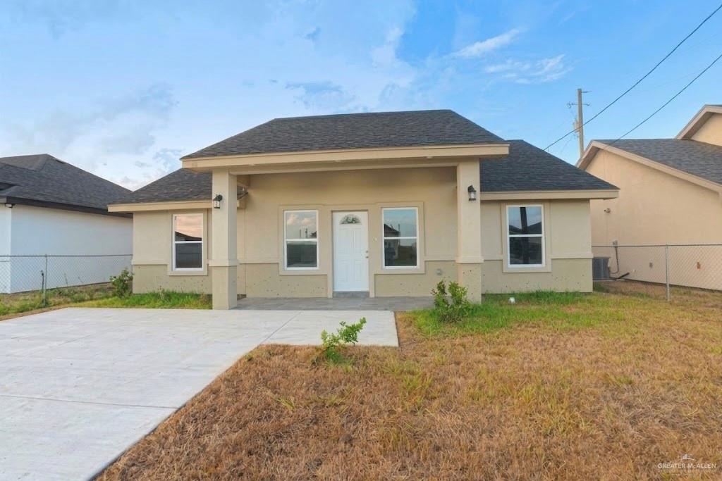 Single Family home at 337 Barcelona Street, Donna, Texas