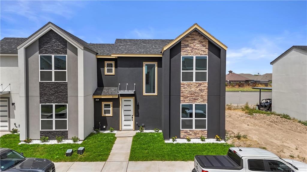 Townhome home at 5507 Crown Point, Pharr, Texas