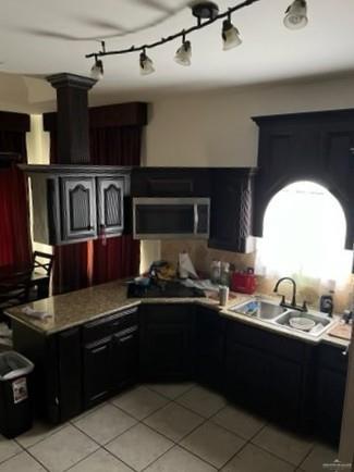 Photo 11 of 2206 Highland Drive