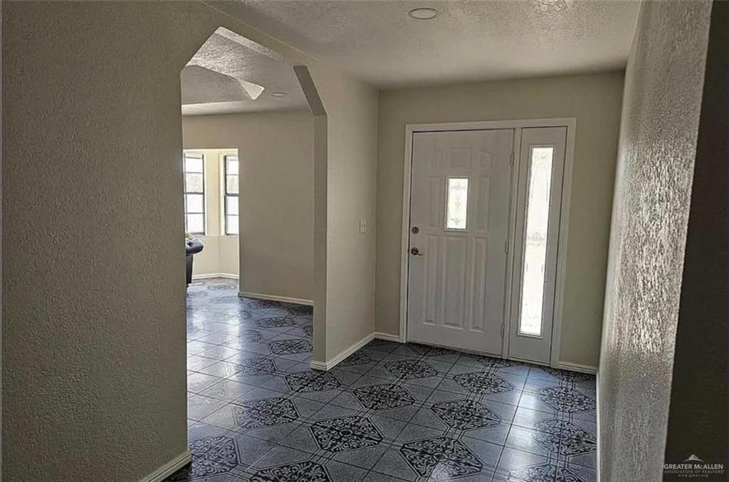 Photo 6 of 224 La Paloma Street
