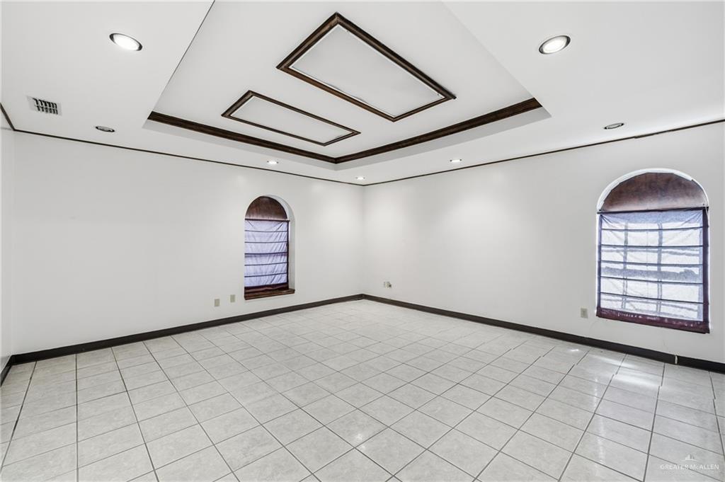 Photo 12 of 1649 Sam Houston Drive