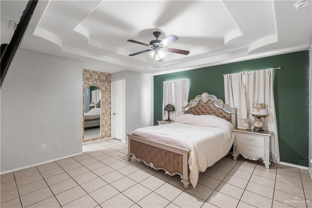 Photo 15 of 3101 Camelia Avenue