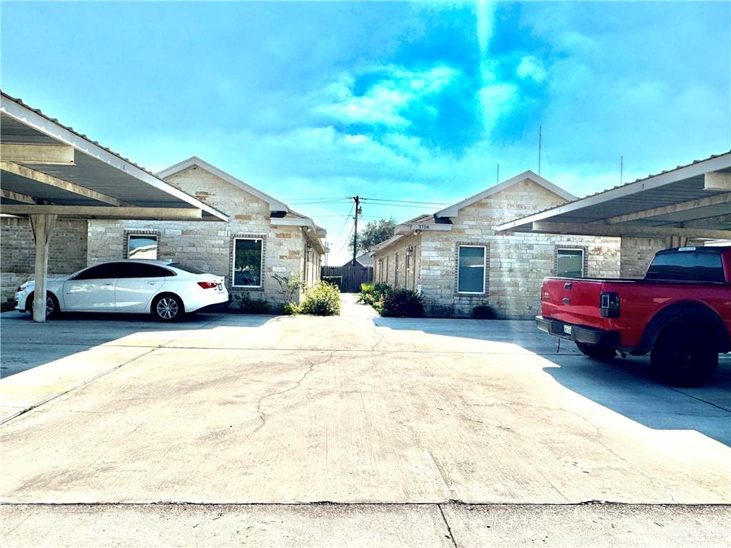Multi-family home at 3708 Hawthorne Avenue, Edinburg, Texas