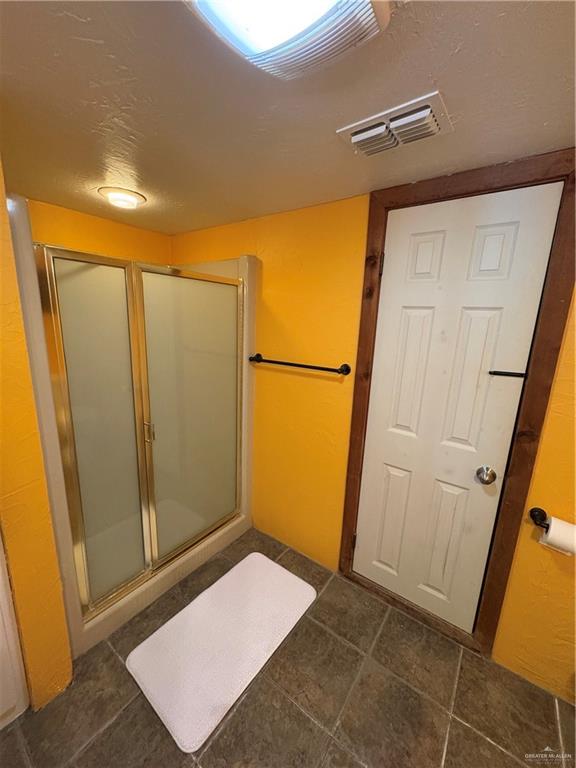 Photo 33 of 129 Esperanza Street