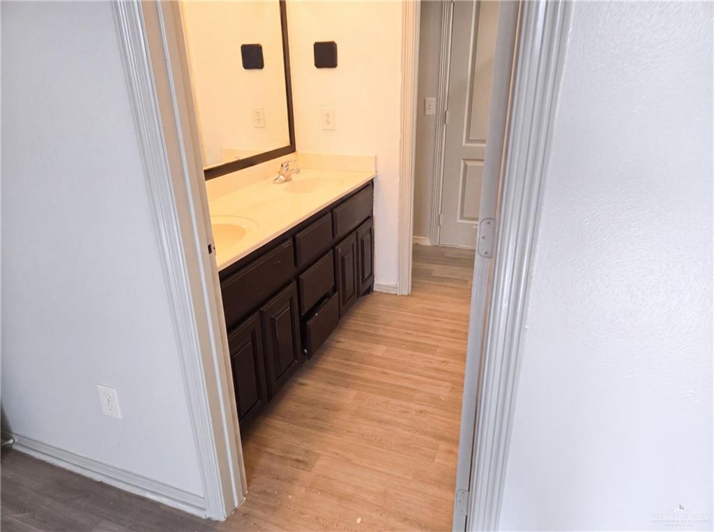 Photo 17 of 2116 6th Street