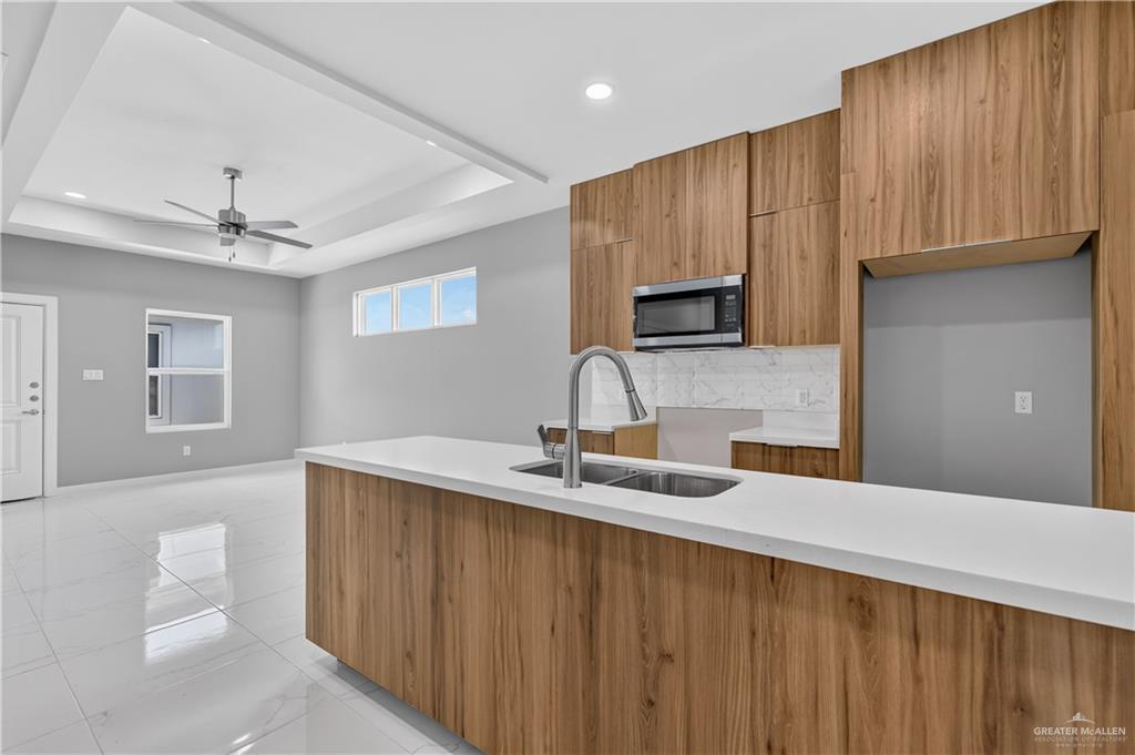 Photo 8 of 719 Coves Lane #4