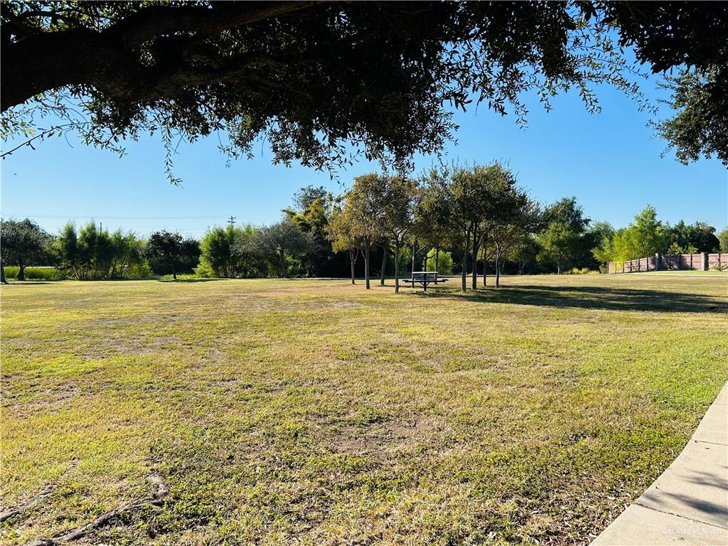 Photo 6 of 4630 Resaca North Street