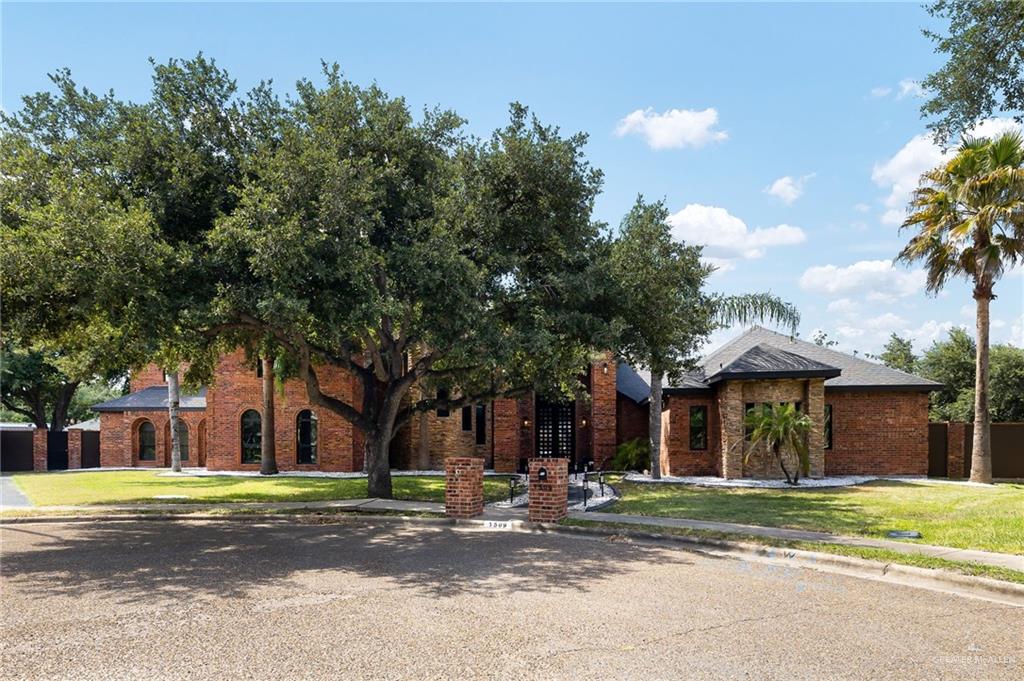 Single Family home at 1509 Dora Jeanne Drive, Mission, Texas