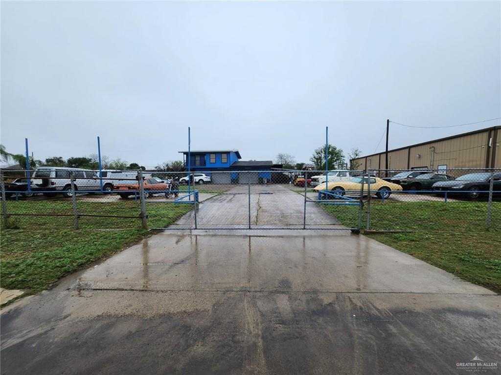 Commercial home at 1000 Loop 374 Loop, Mission, Texas