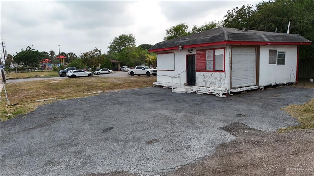 Land home at 1621 12th Street, Brownsville, Texas