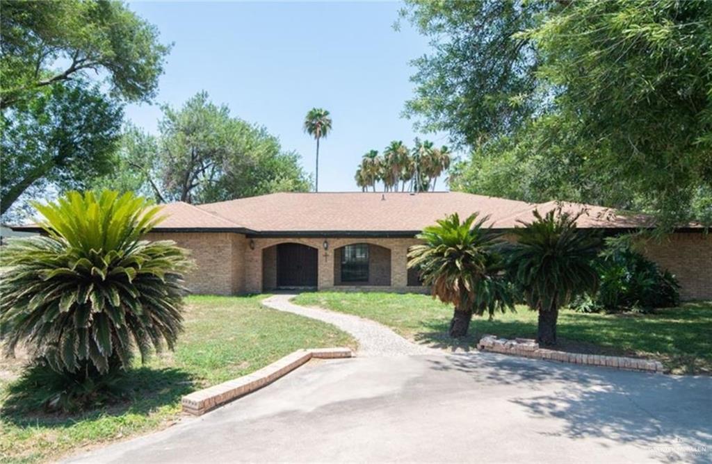 Single Family home at 2517 Mile 4 Road, Mission, Texas