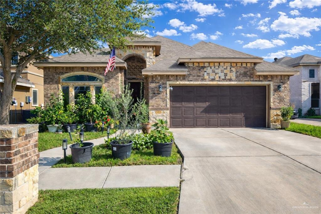 Single Family home at 2007 Kingfisher Lane, Mission, Texas