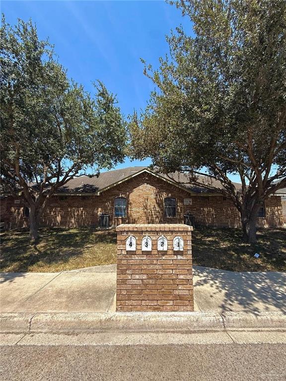 Multi-family home at 1505 Prosperity Drive, Edinburg, Texas