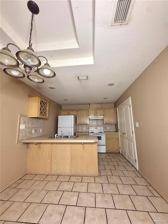 Photo 4 of 1505 Prosperity Drive