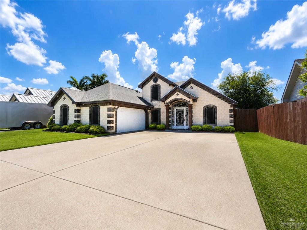 Photo 2 of 2501 Gardenia Drive