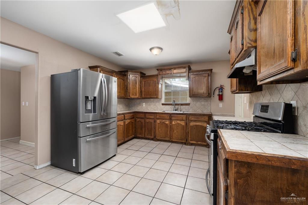 Photo 6 of 348 San Luis Drive