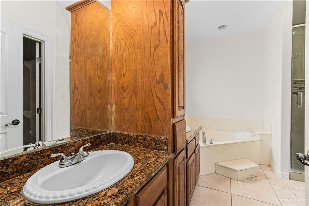 Photo 10 of 214 17th Street