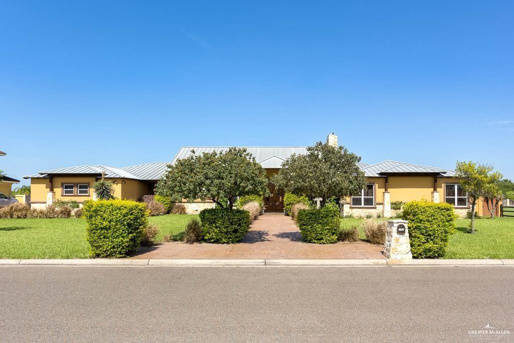 Single Family home at 4105 Palmetto Palm Drive, Palmhurst, Texas