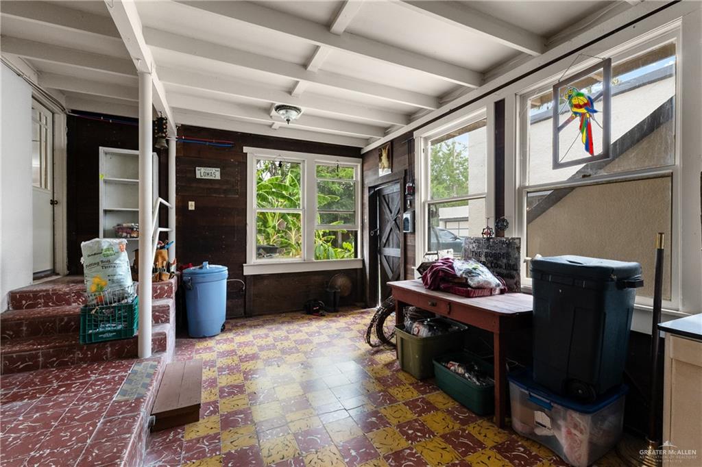 Photo 15 of 906 6th Street