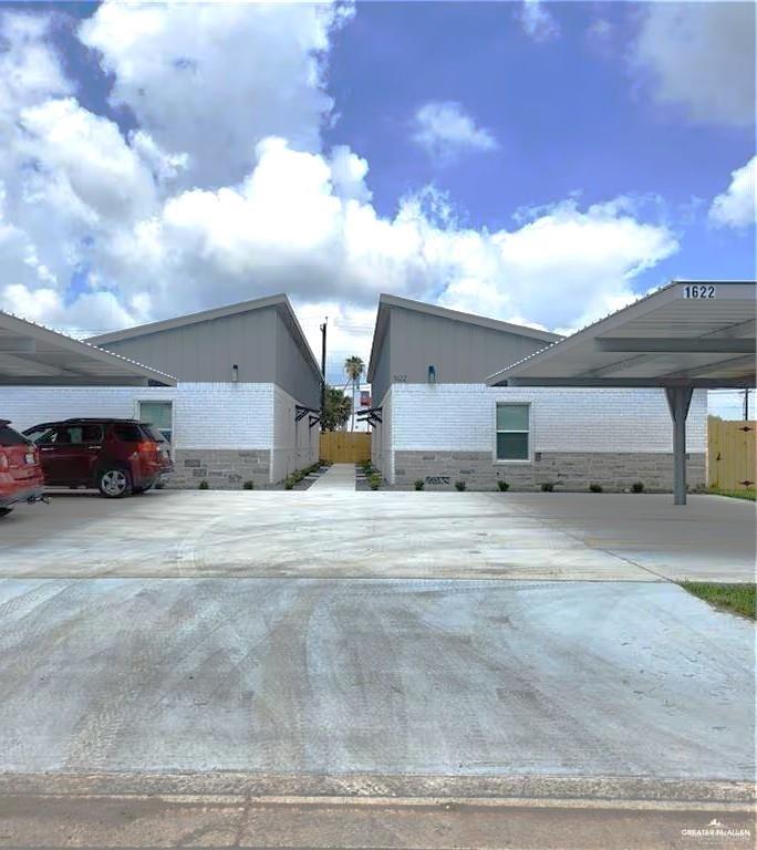 Single Family home at 1622 Playa Drive, Weslaco, Texas