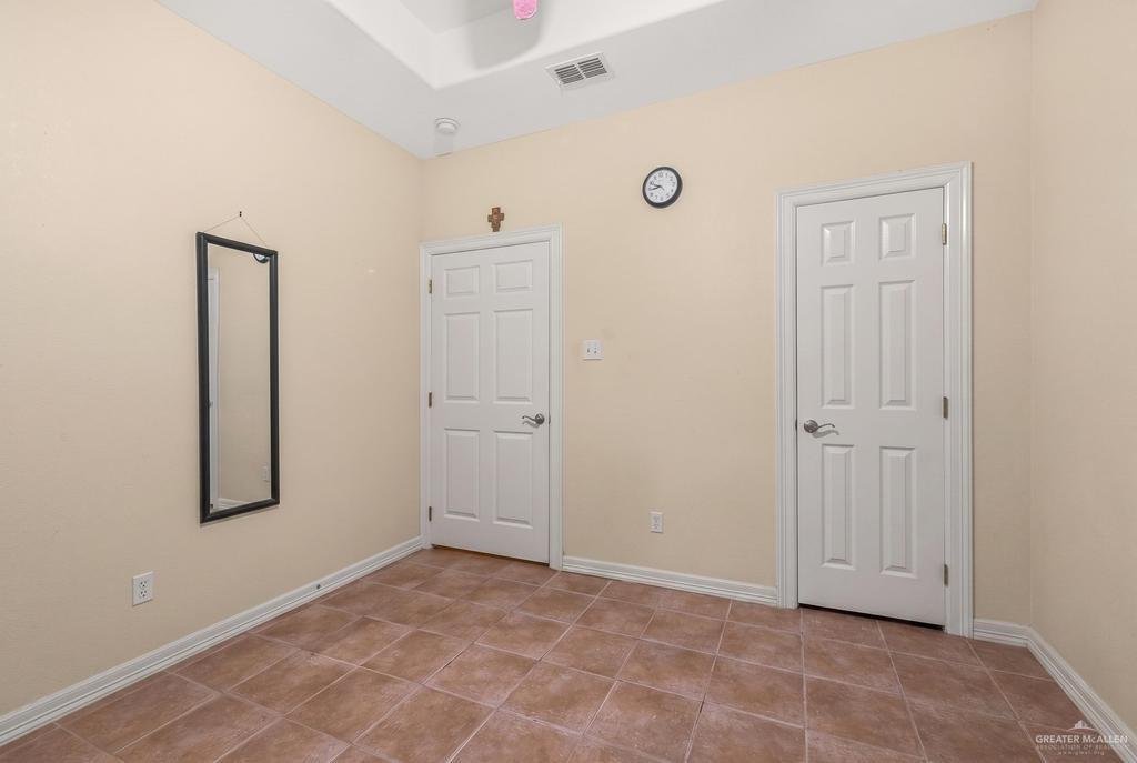 Photo 15 of 605 Whalen Road