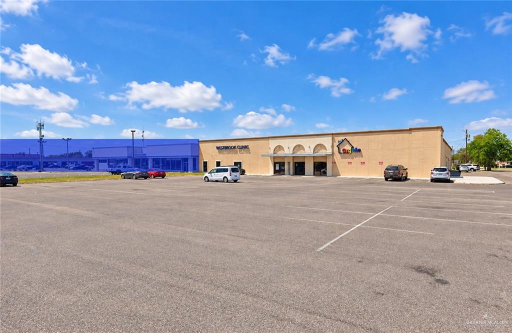 Commercial home at 300 Colonel Rowe Boulevard, McAllen, Texas