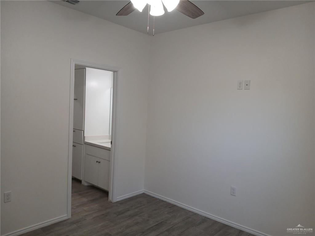 Photo 18 of 605 & 609 Cypress Avenue