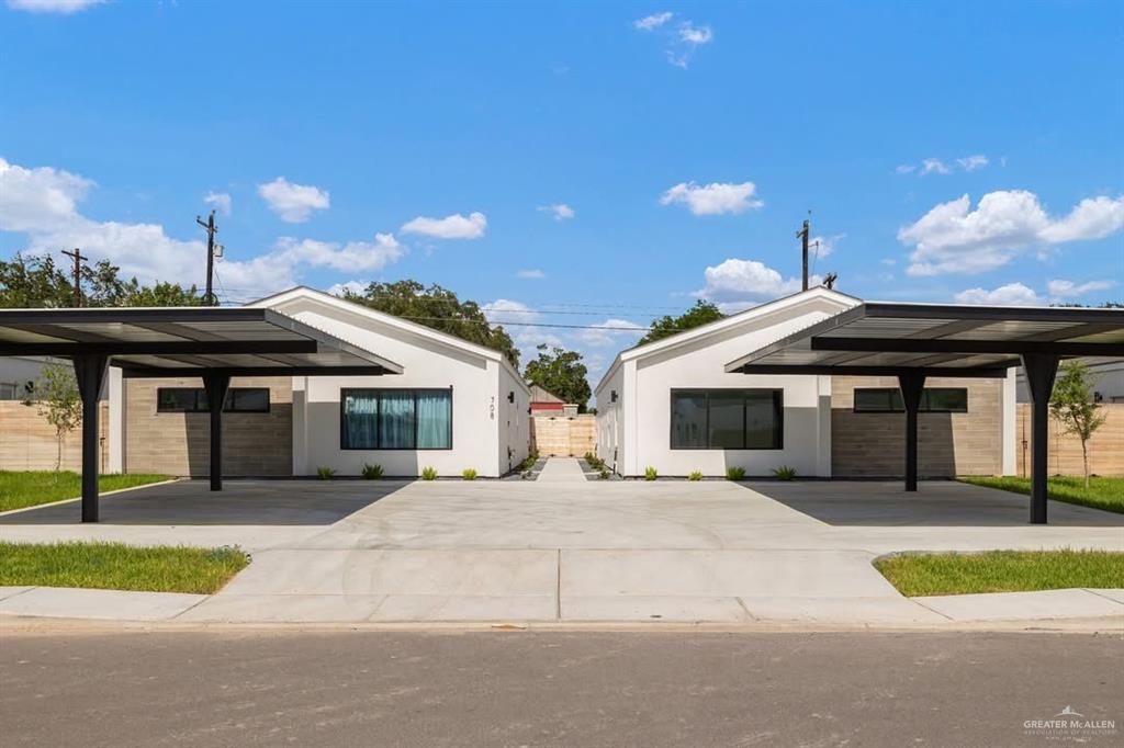 Multi-family home at 708 Oriole Road, Weslaco, Texas