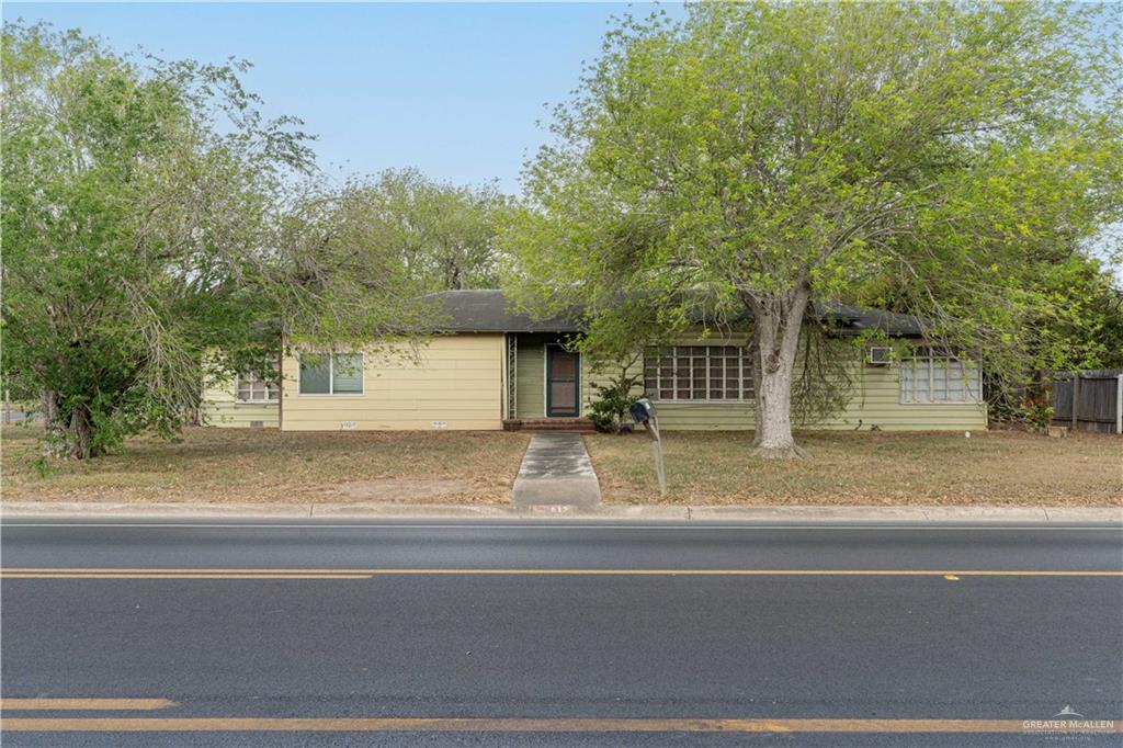 Single Family home at 612 Border Avenue, Weslaco, Texas
