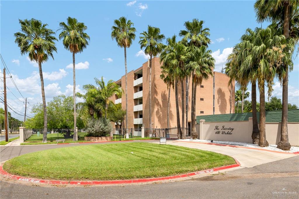 Condo home at 600 Wichita Avenue #404, McAllen, Texas