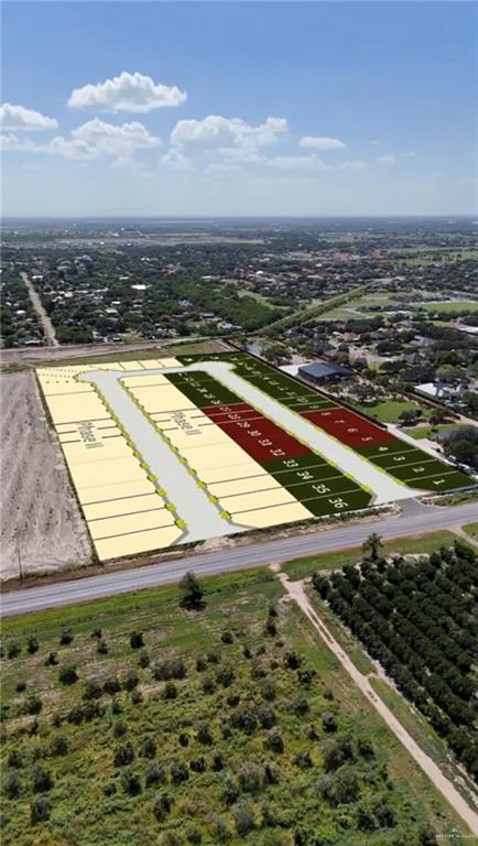 Land home at 116 Butchart Gardens Road, Weslaco, Texas
