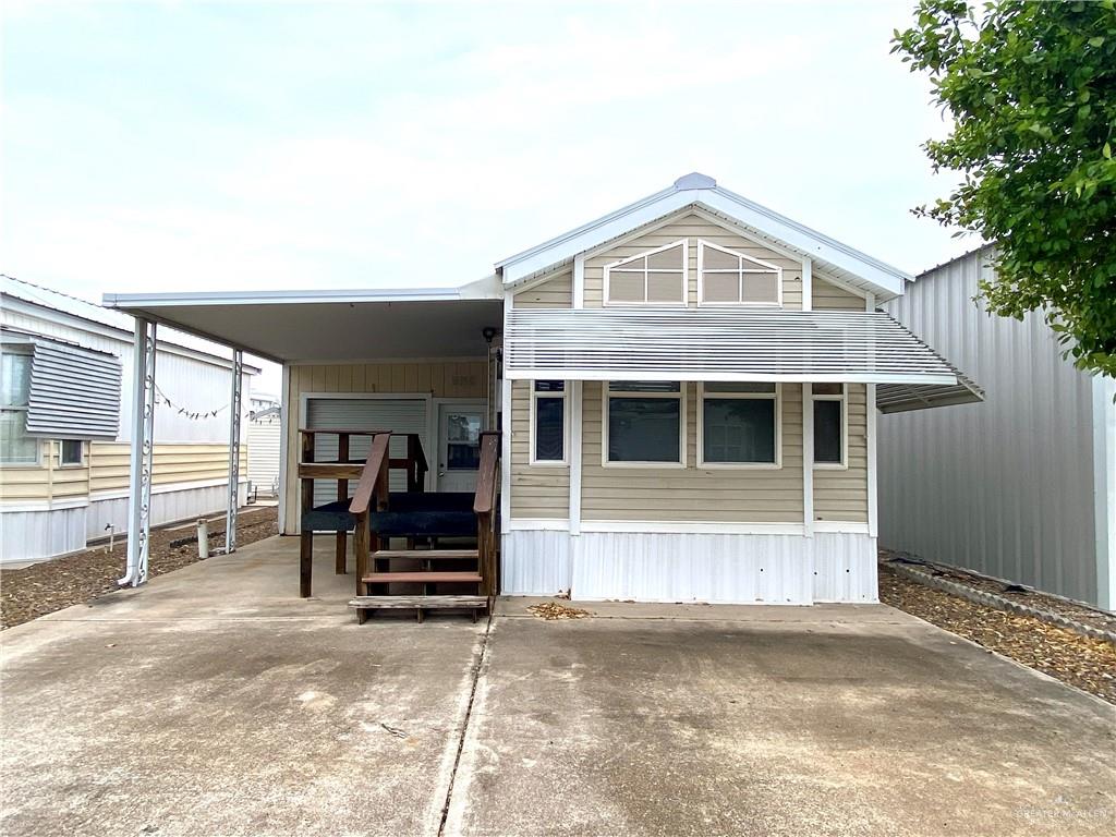 Single Family home at 711 Pine Street, Mission, Texas