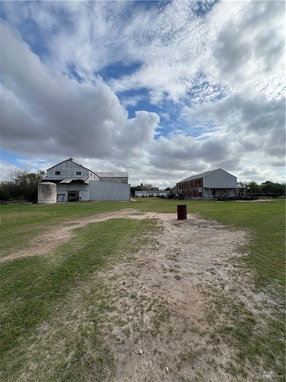 Commercial home at 25286 1st Street, Monte Alto, Texas