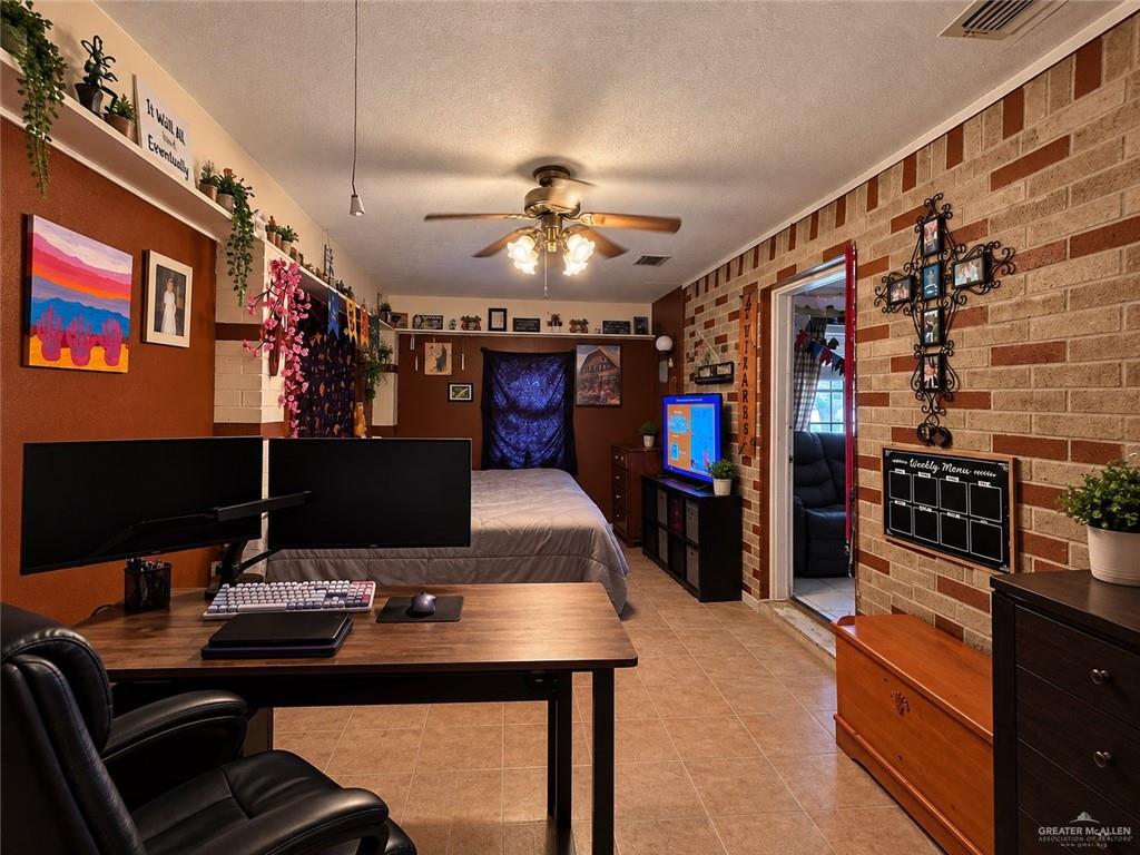 Photo 6 of 1015 Alta Vista Drive