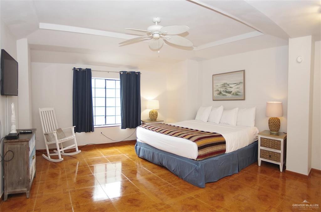 Photo 19 of 124 Retama Street