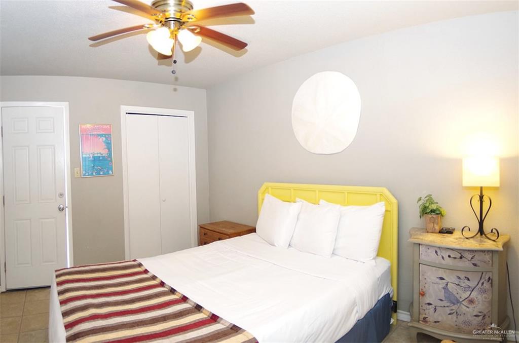 Photo 26 of 124 Retama Street