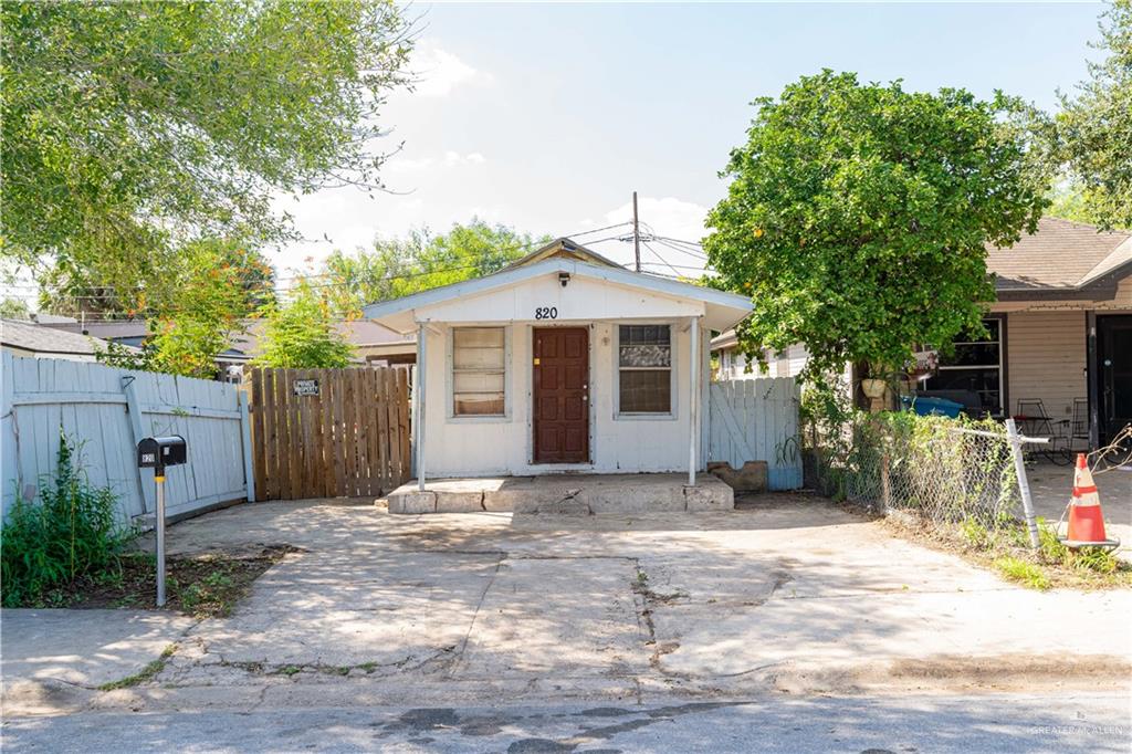 Single Family home at 820 16th Street, McAllen, Texas