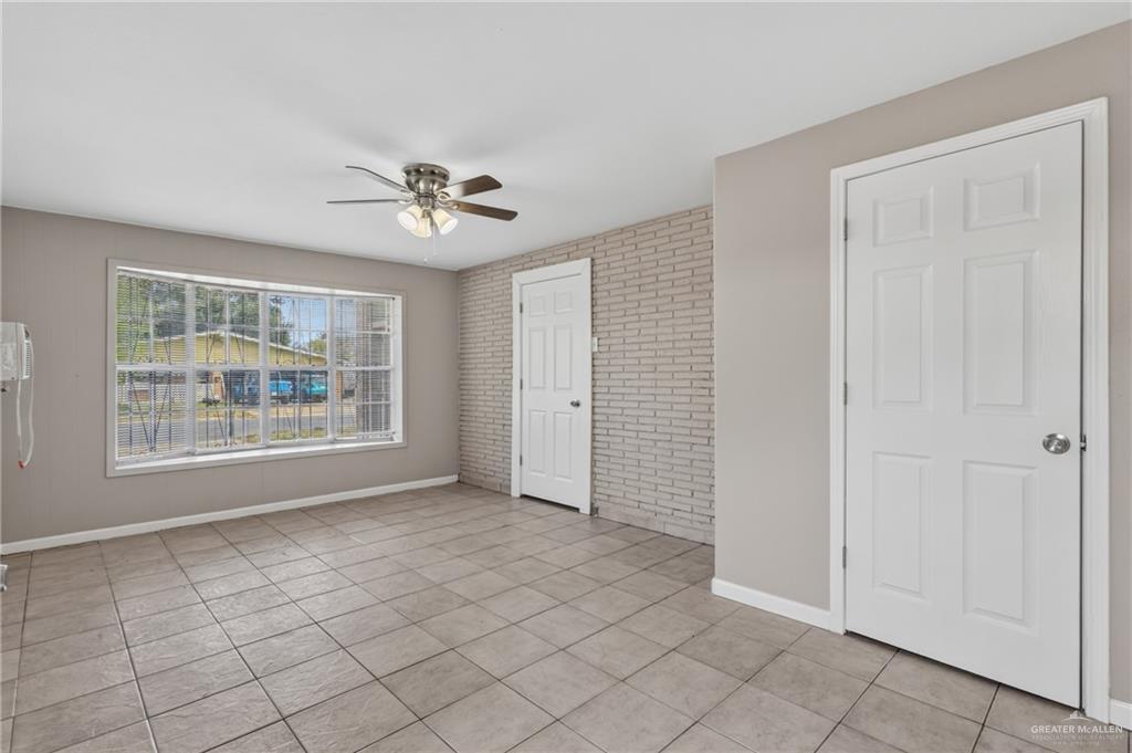 Photo 8 of 2105 Camellia Avenue