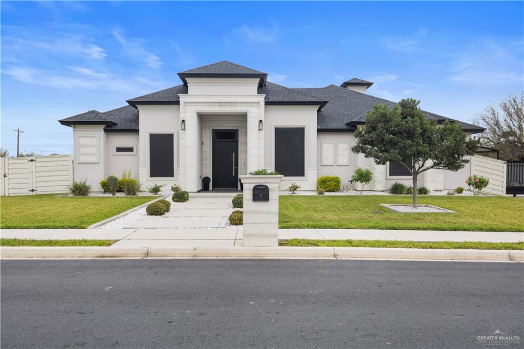 Single Family home at 3100 Hillcrest Drive, Mission, Texas