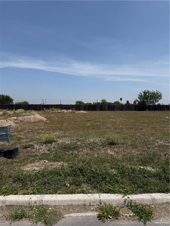 Land home at 3107 Zarzamora Avenue, Hidalgo, Texas