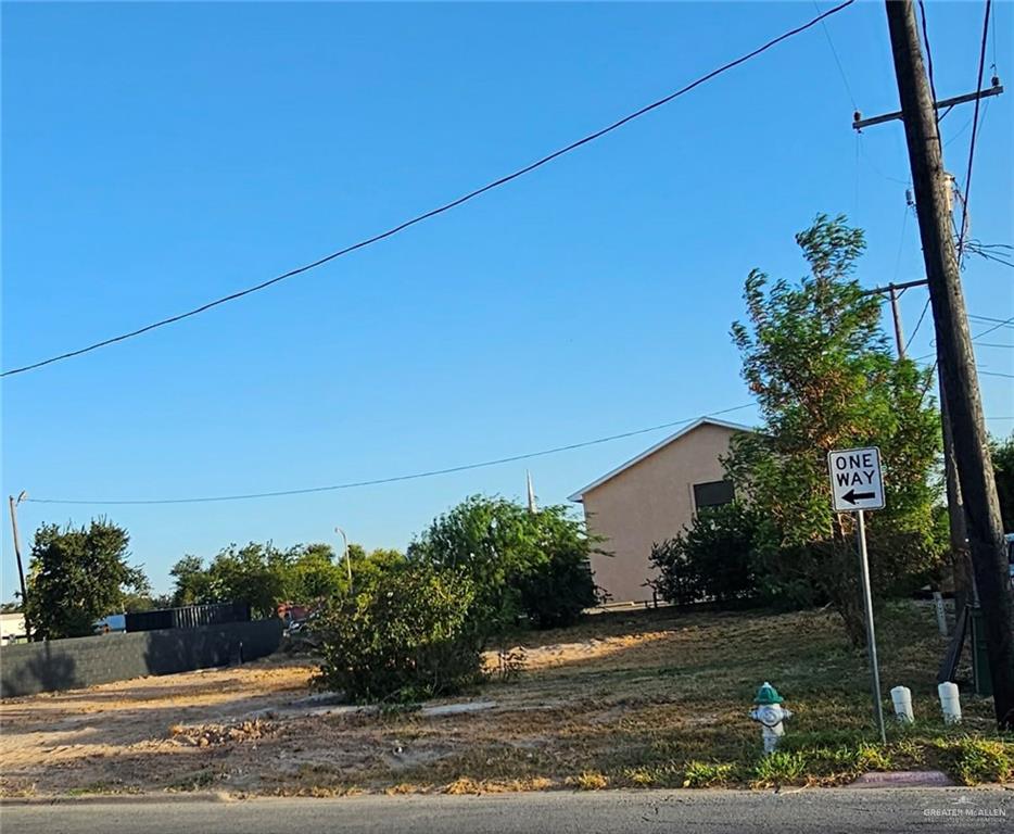 Photo 3 of 1505 Galveston Avenue