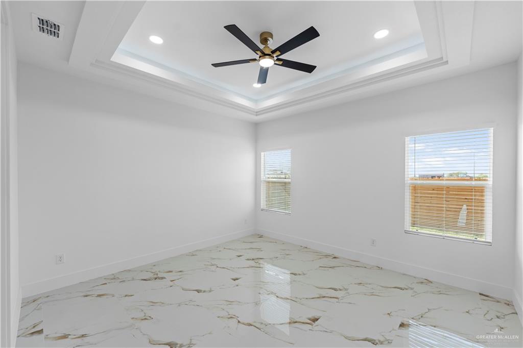 Photo 4 of 2604 Conroe Road