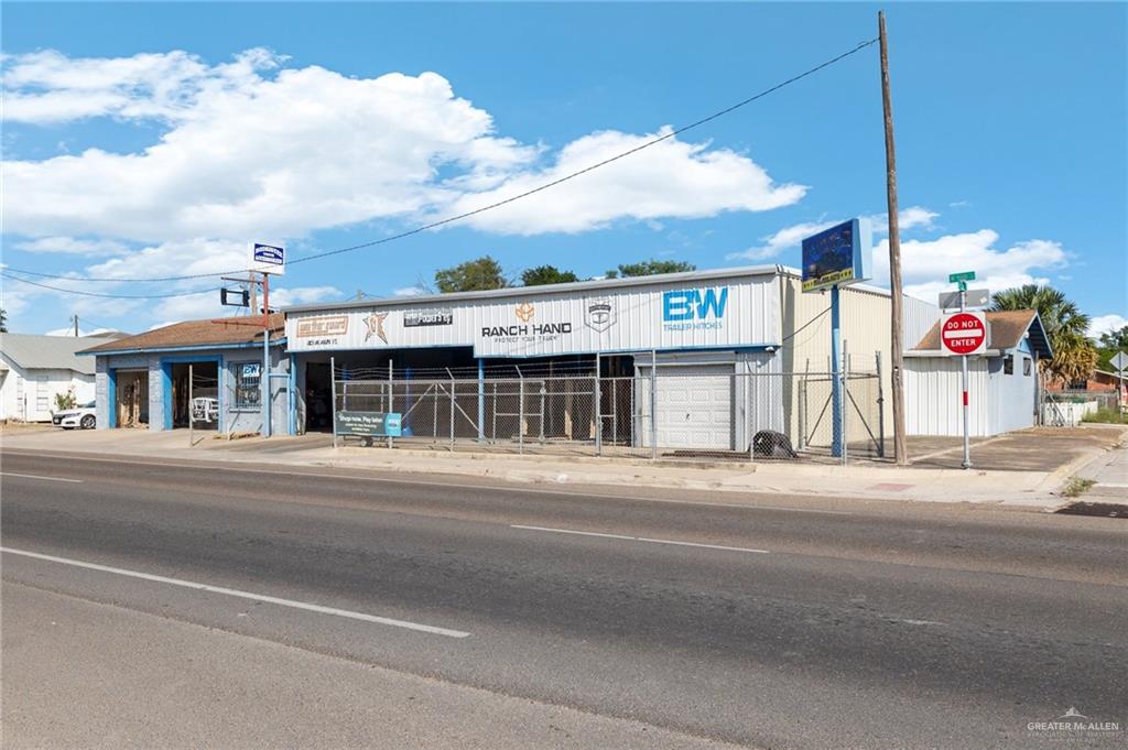 Commercial home at 401 Main Street, Rio Grande City, Texas