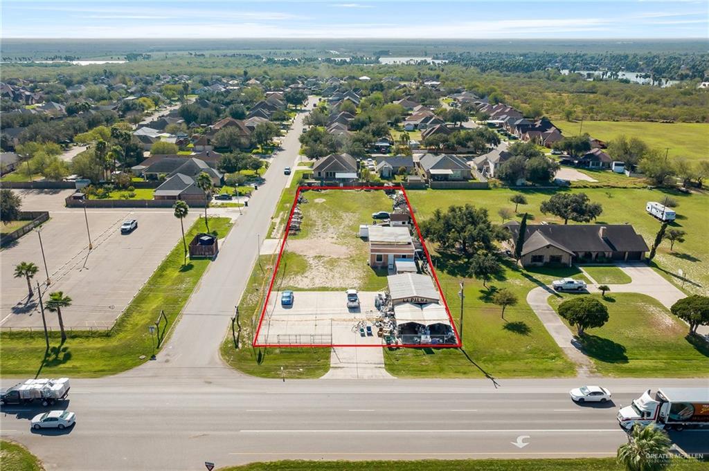 Commercial home at 704 Expressway 83, La Joya, Texas