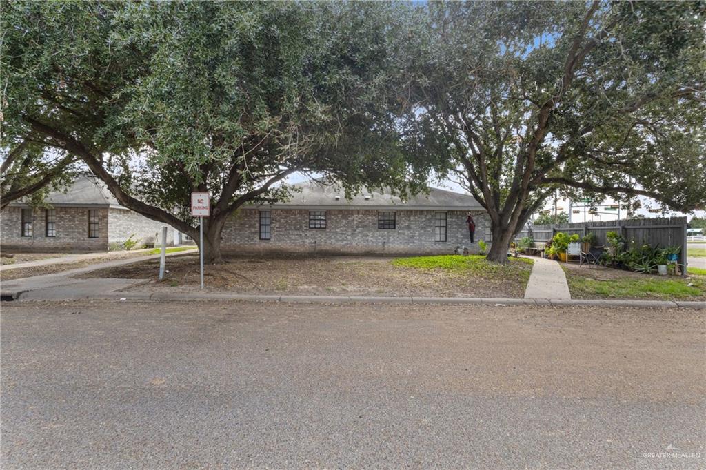 Multi-family home at 1904 Jason Avenue, Edinburg, Texas