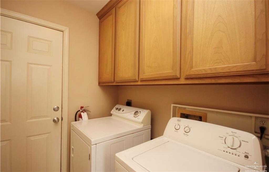 Photo 5 of 2609 Nassau Street
