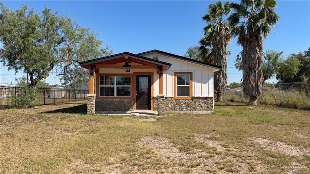 Photo 2 of 204 McDaniel Street
