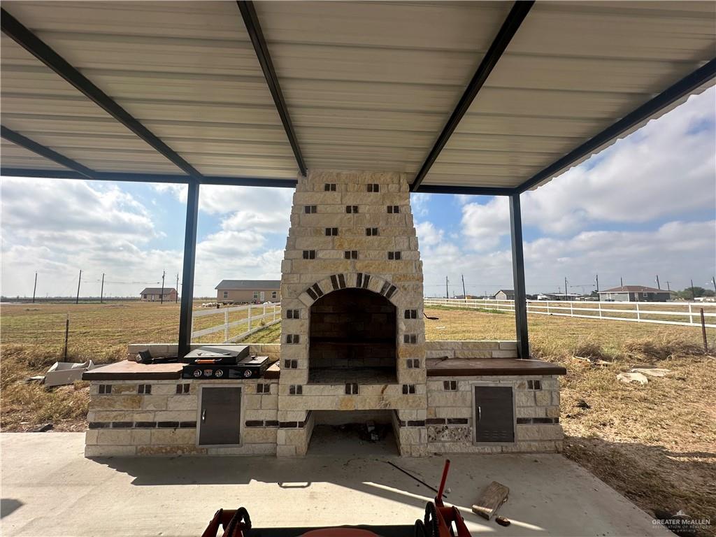 Land home at 21495 Mile 3 1/2 W, Edcouch, Texas