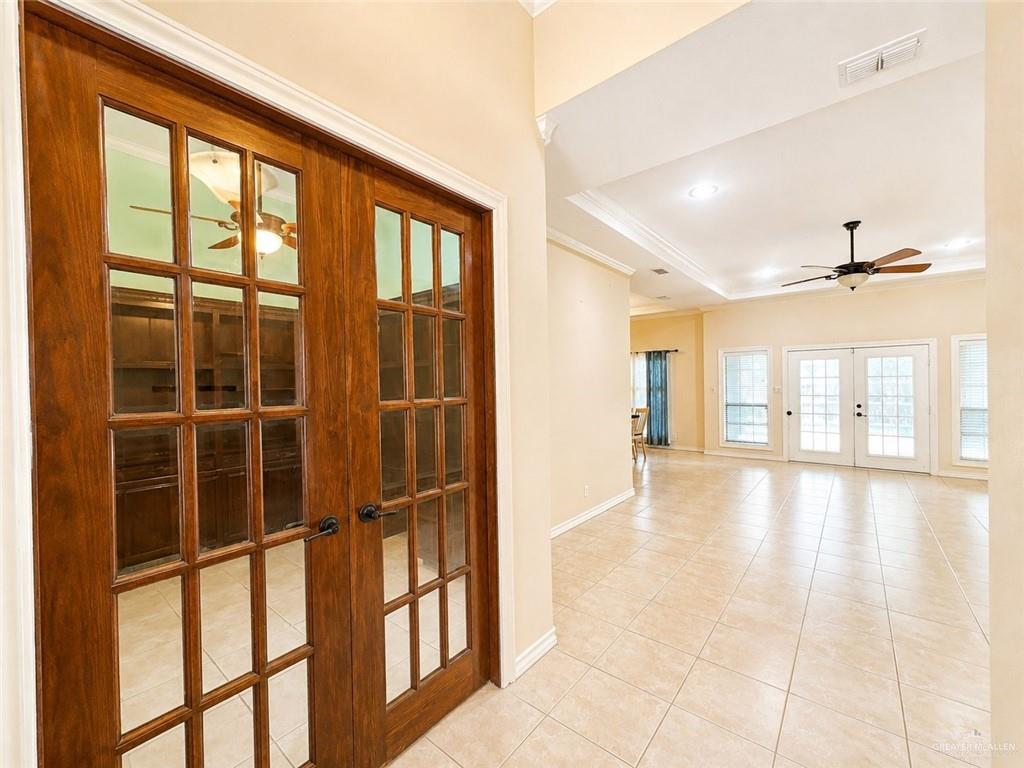 Photo 6 of 1717 Chayna Avenue