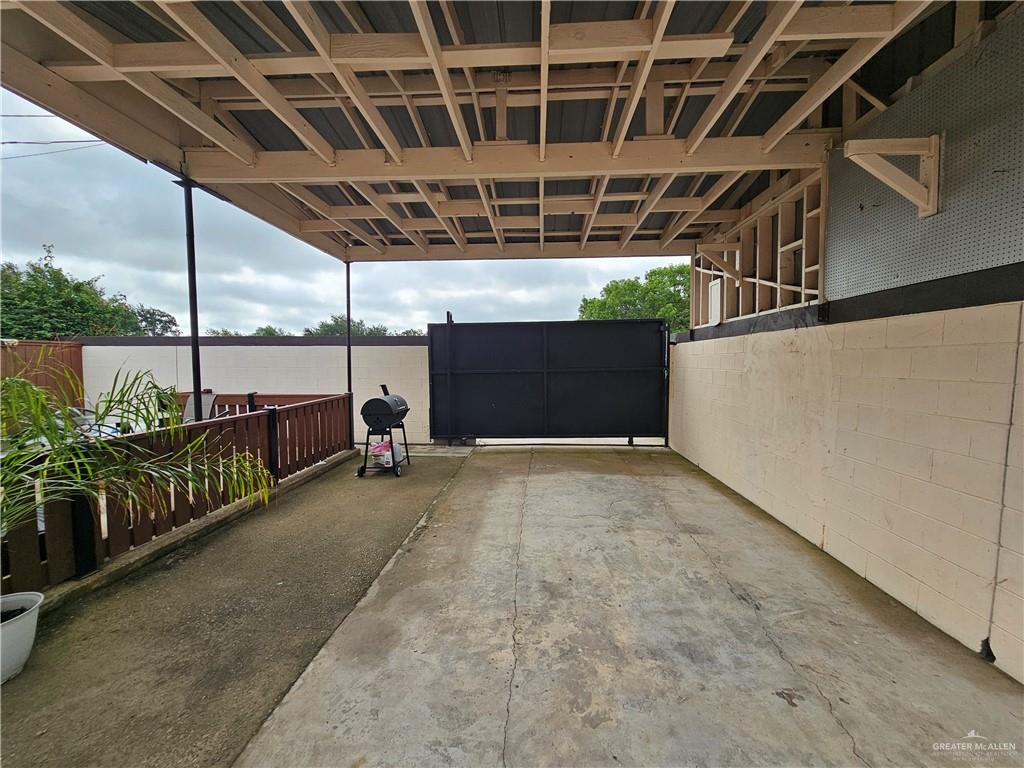 Photo 28 of 2704 6th Street